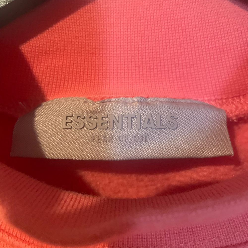 Essentials Sweatshirt - Picture 2 of 2